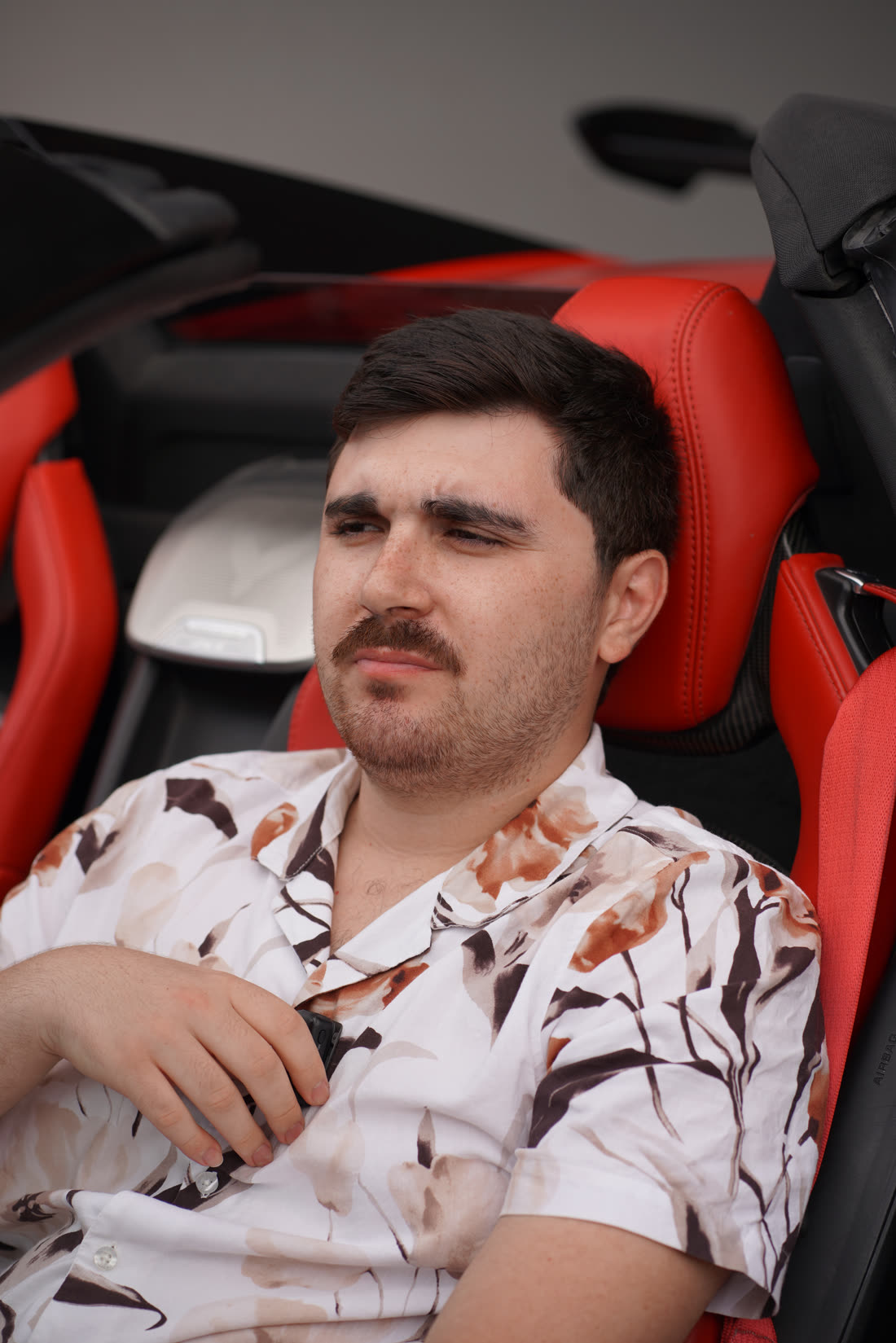 Arthur Rock — 100+ dil bilen hiperpoliglot eğitmen